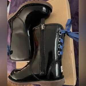 Walker/Baby/ Toddler Patent Leather Uggs size 6